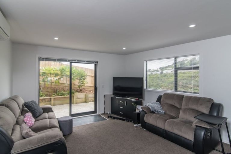 Photo of property in 43d Dominion Park Street, Johnsonville, Wellington, 6037