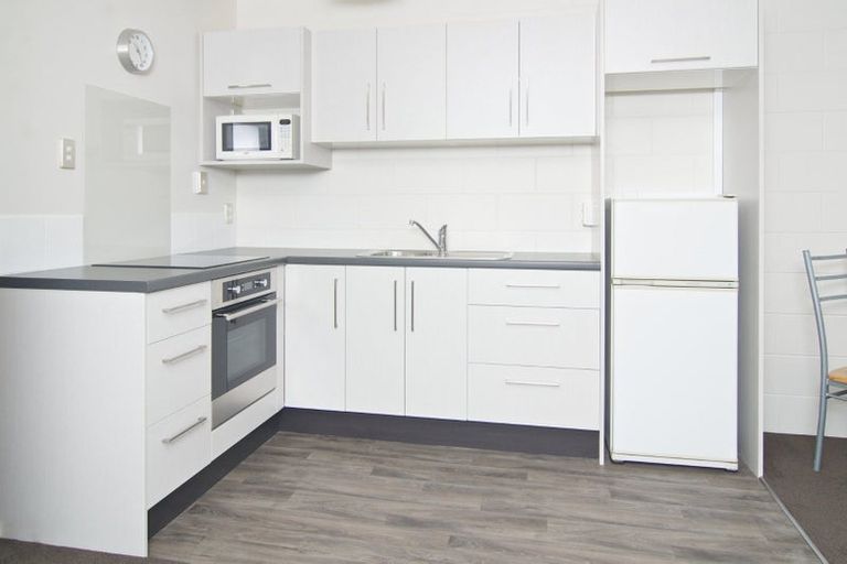 Photo of property in 31 Holly Road, St Albans, Christchurch, 8014