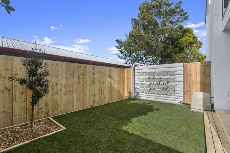 Photo of property in 12f Greenock Road, Ranui, Auckland, 0612