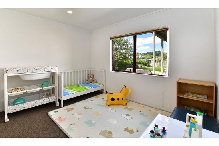 Photo of property in 29a Matai Road, Stanmore Bay, Whangaparaoa, 0932