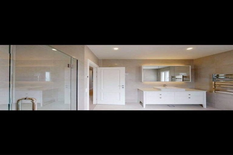 Photo of property in 12 John Britten Lane, Riccarton, Christchurch, 8011