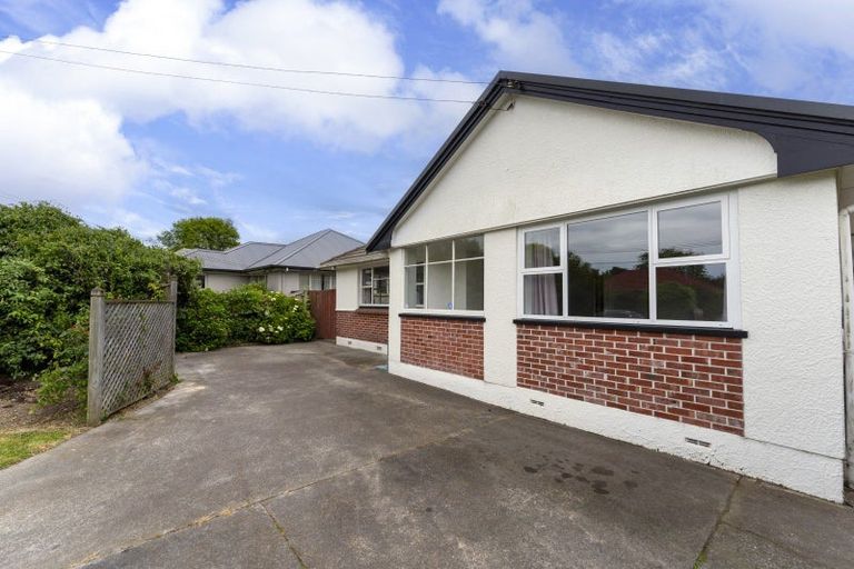 Photo of property in 39 Acacia Avenue, Upper Riccarton, Christchurch, 8041