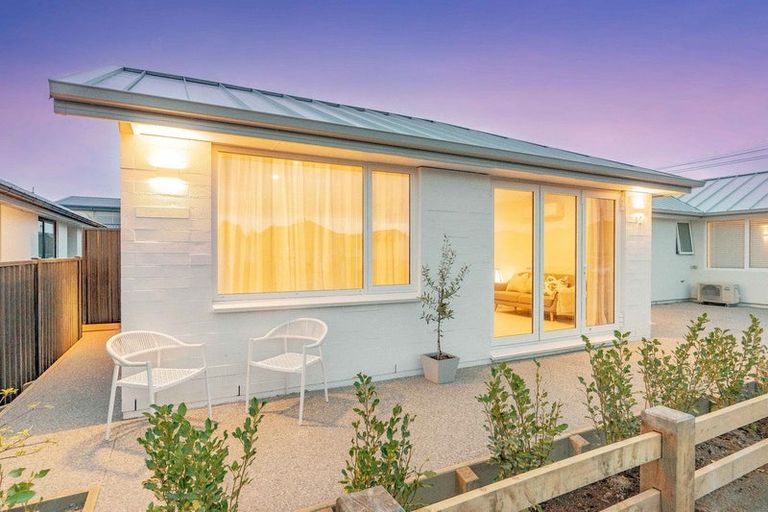 Photo of property in 1/21 Church Street, Devonport, Auckland, 0624