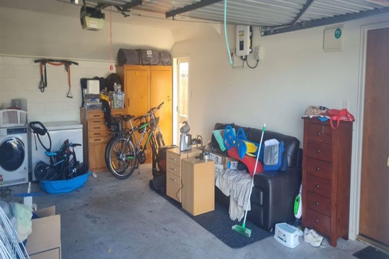 Photo of property in 31 Daniels Road, Redwood, Christchurch, 8051