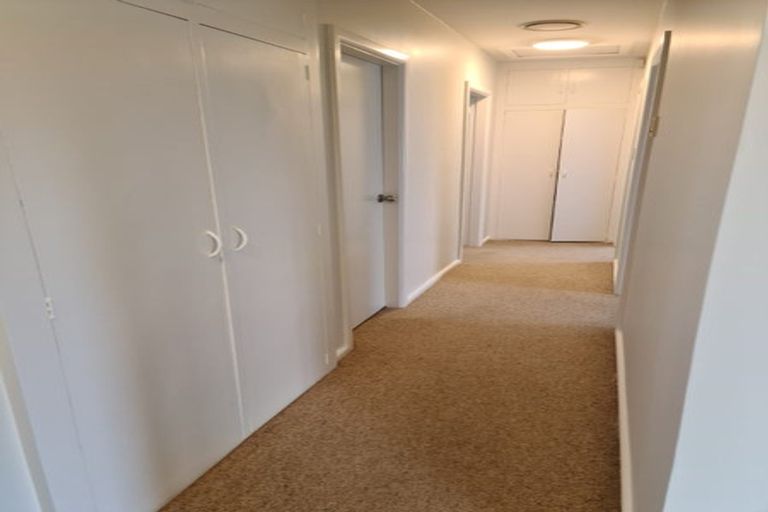 Photo of property in 11 Westerleigh Street, Bishopdale, Christchurch, 8053