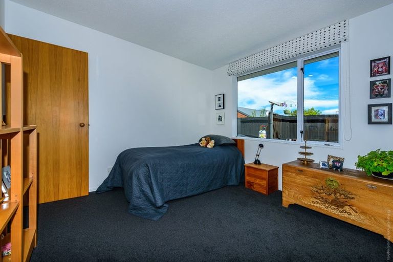 Photo of property in 32 Althorp Place, Avonhead, Christchurch, 8042