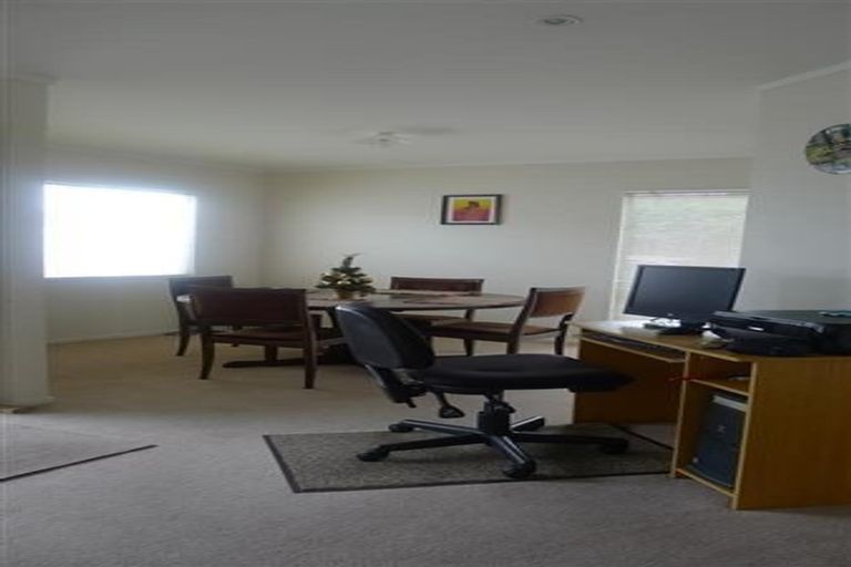 Photo of property in 12 Macalister Place, Miramar, Wellington, 6022