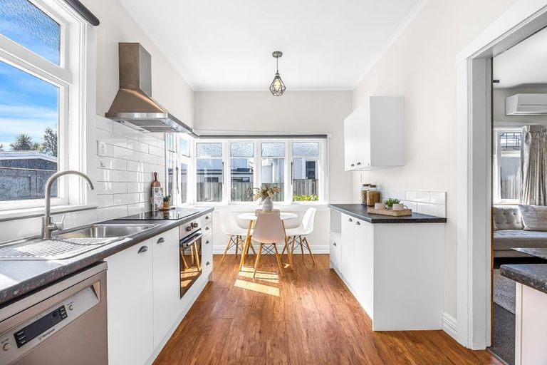 Photo of property in 8 Walsall Street, Addington, Christchurch, 8024