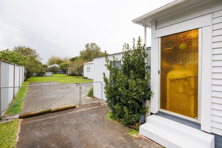 Photo of property in 8 Easton Street, Foxton, 4814