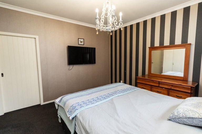 Photo of property in 8 Melvill Grove, Waterloo, Lower Hutt, 5011