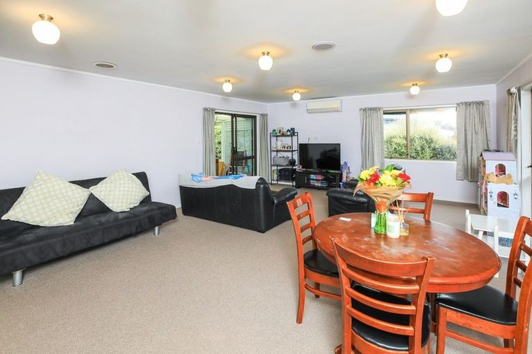 Photo of property in 3 Purcell Place, Melville, Hamilton, 3206