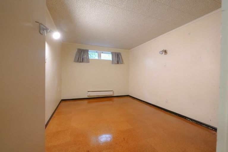 Photo of property in 202 Konini Road, Titirangi, Auckland, 0604