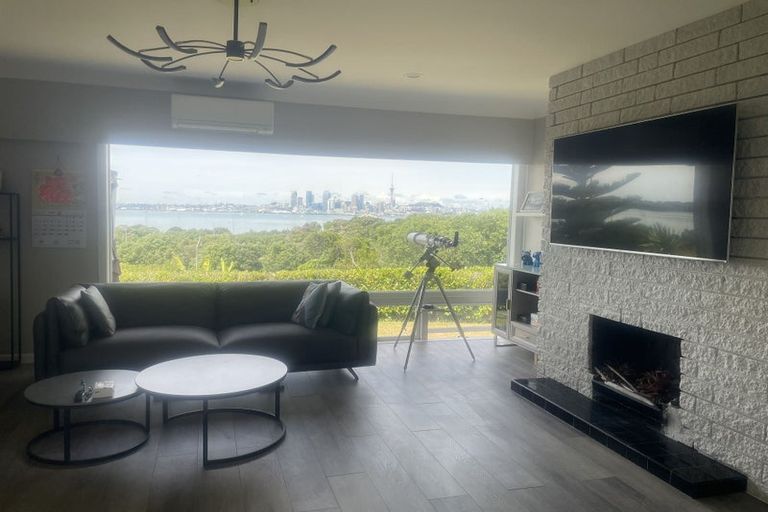 Photo of property in 39 Sylvan Avenue, Northcote, Auckland, 0627