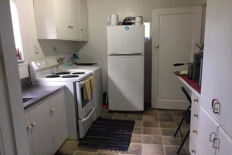 Photo of property in 51 Pembroke Road, Northland, Wellington, 6012