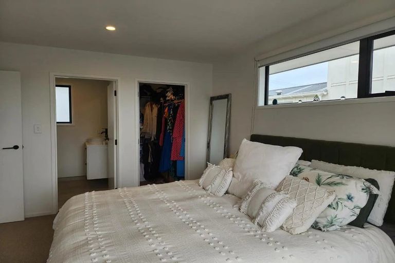 Photo of property in 63 Wairau Road, Oakura, 4314