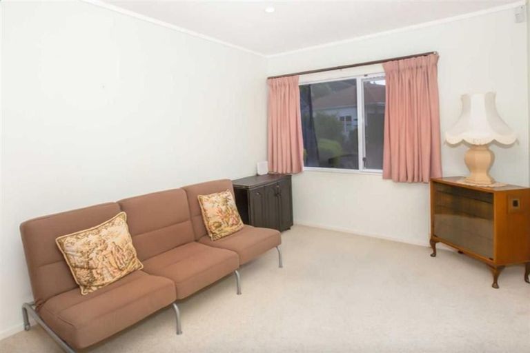 Photo of property in 11 Lakeside Villas, Whitby, Porirua, 5024