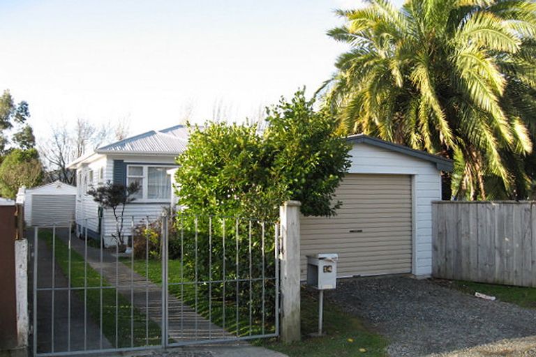 Photo of property in 14 Hay Street, Wainuiomata, Lower Hutt, 5014