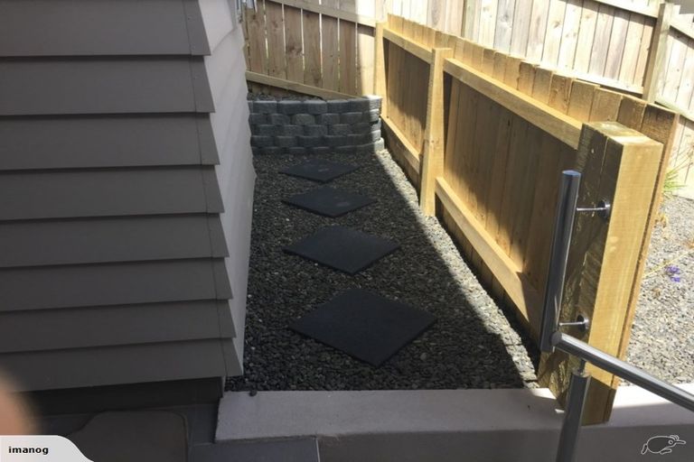 Photo of property in 73 Tamahere Drive, Glenfield, Auckland, 0629