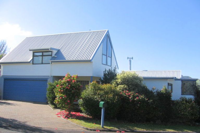 Photo of property in 18 Harbour Lights Terrace, Whitianga, 3592
