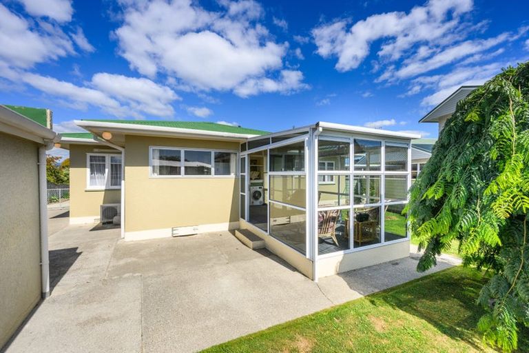 Photo of property in 17 Paisley Street, Awapuni, Palmerston North, 4412