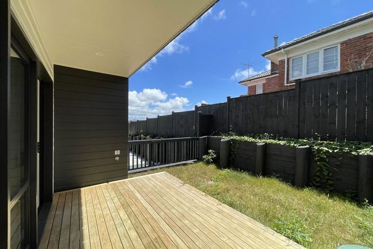 Photo of property in 12/10 Newington Road, Henderson, Auckland, 0612