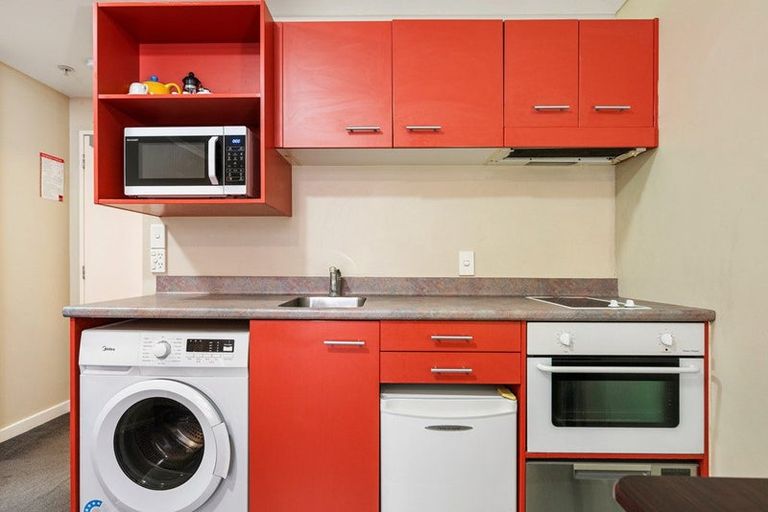 Photo of property in Aitken Street Apartments, 703/5 Aitken Street, Thorndon, Wellington, 6011