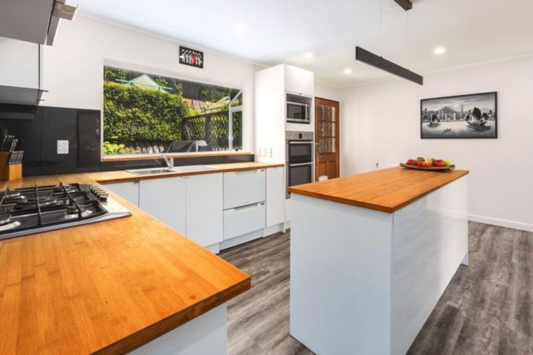 Photo of property in 10 Ration Lane, Whitby, Porirua, 5024