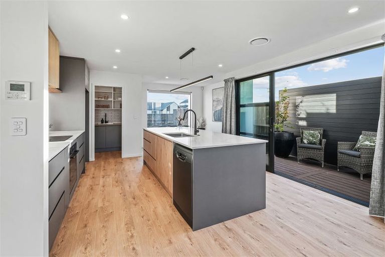 Photo of property in 96 Stationmasters Way, Prebbleton, 7604