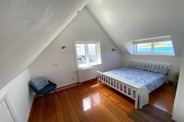 Photo of property in 336 The Esplanade, Island Bay, Wellington, 6023