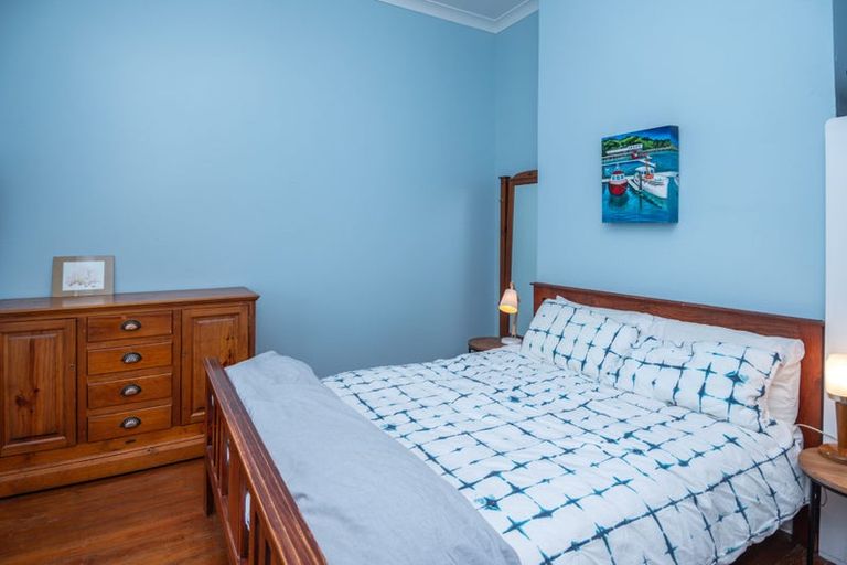 Photo of property in 12 Root Street, Gisborne, 4010
