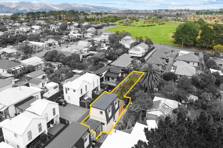 Photo of property in 2/114 Oram Avenue, New Brighton, Christchurch, 8061