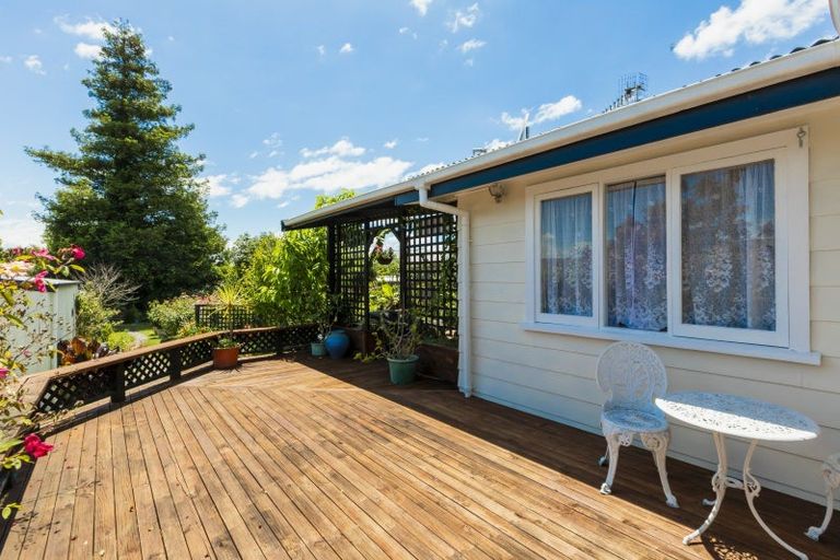 Photo of property in 11 Smith Street, Waipukurau, 4200