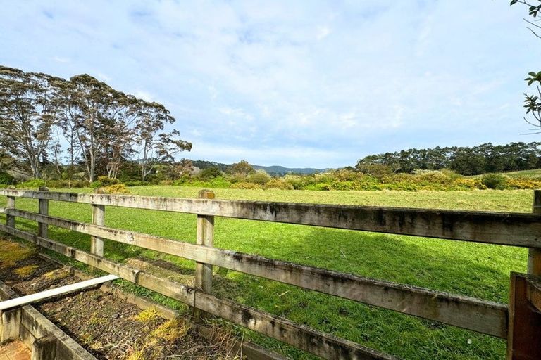 Photo of property in 68 South Kensington Way, Henderson, Auckland, 0612