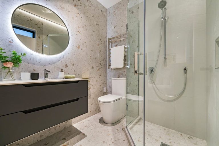 Photo of property in 28 Evergreen Parade, Rosehill, 2113