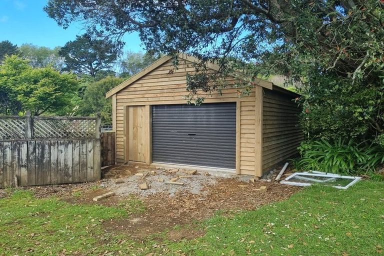 Photo of property in 535 South Road, Omata, New Plymouth, 4374