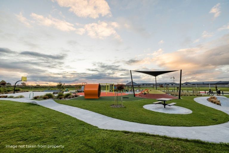 Photo of property in 36 Isobel Hodgson Drive, Cambridge, 3434