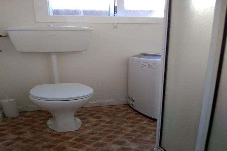 Photo of property in 2/22 Clare Road, St Albans, Christchurch, 8014