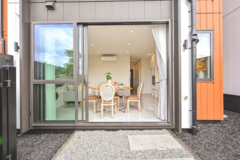 Photo of property in 89c Whitford Road, Botany Downs, Auckland, 2014