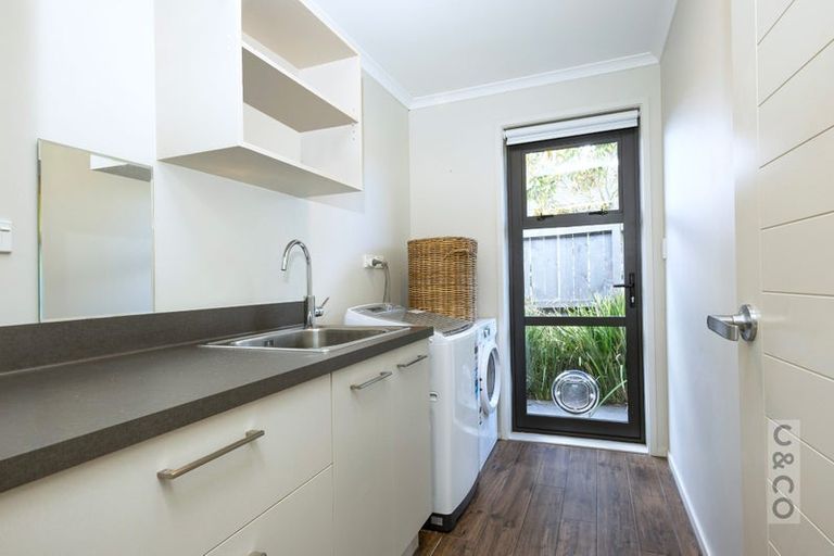 Photo of property in 10 Pohutukawa Parade, Riverhead, 0820