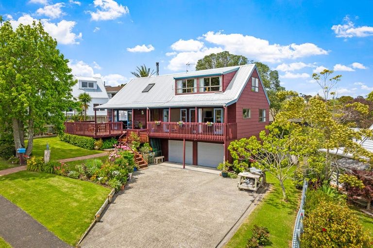 Photo of property in 3 Lucy Foster Lane, Red Beach, 0932