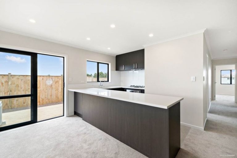 Photo of property in 24 Rainsford Road, Pukekohe, 2120