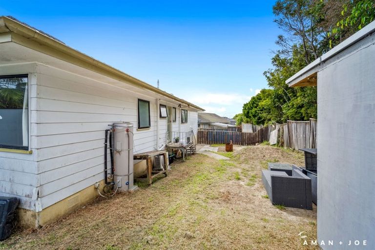 Photo of property in 14 Sabana Place, Unsworth Heights, Auckland, 0632