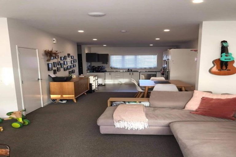 Photo of property in 16 Joshua Carder Drive, Hobsonville, Auckland, 0616