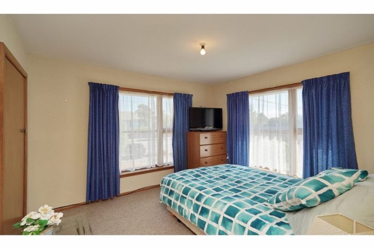 Photo of property in 95 Kendal Avenue, Burnside, Christchurch, 8053