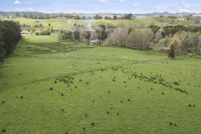 Photo of property in 234 Forestry Road, Waitoki, Kaukapakapa, 0871