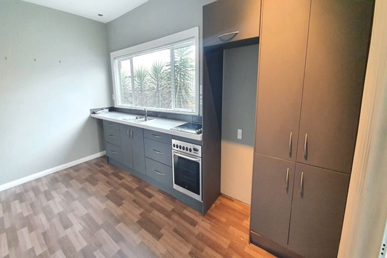 Photo of property in 39 Matlock Street, Woolston, Christchurch, 8062