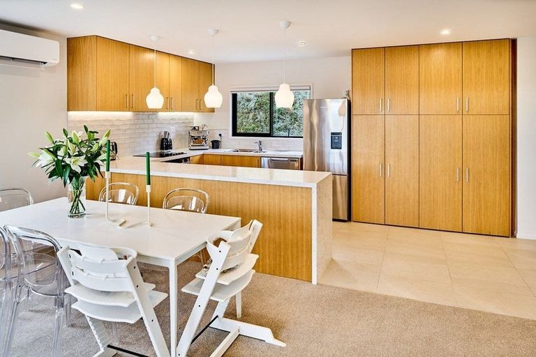 Photo of property in 33 Holystone Road, Whitby, Porirua, 5024