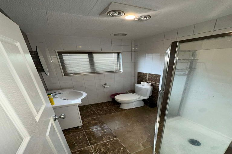 Photo of property in 4 Rotoma Rise, Clover Park, Auckland, 2019