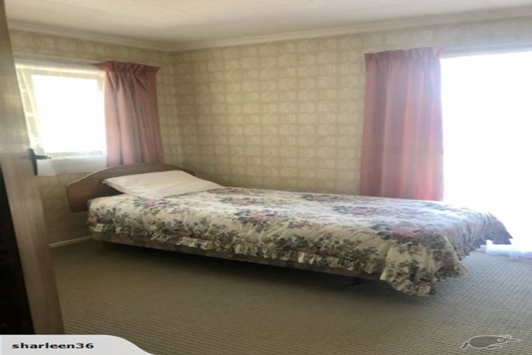 Photo of property in 37 Branch Road, Highlands Park, New Plymouth, 4312