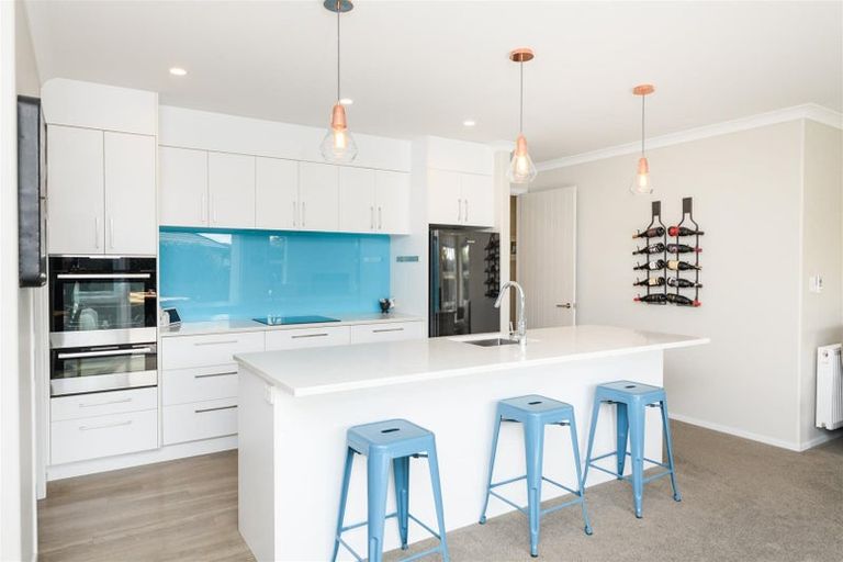 Photo of property in 10 Mcilwaine Place, Marton, 4710